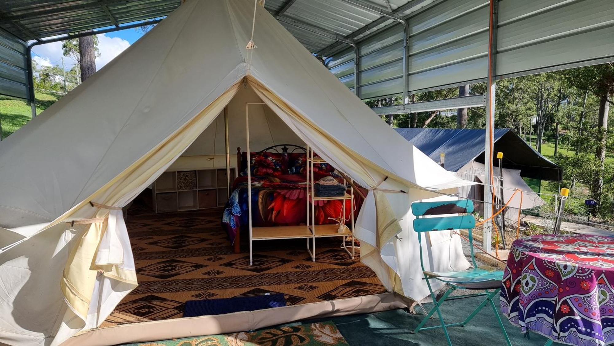 Linga Longa Spiritual Glamping Retreat *